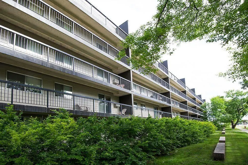 Winnipeg Executive Suites Polo Park Hotel